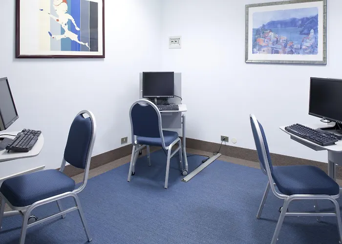 - Eur Parco Dei Medici By Ihg 4* Roma